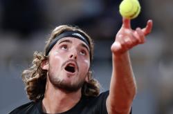 lol官网-意大利网球队翻盘澳大利亚网球队,西西帕斯统治全场的简单介绍