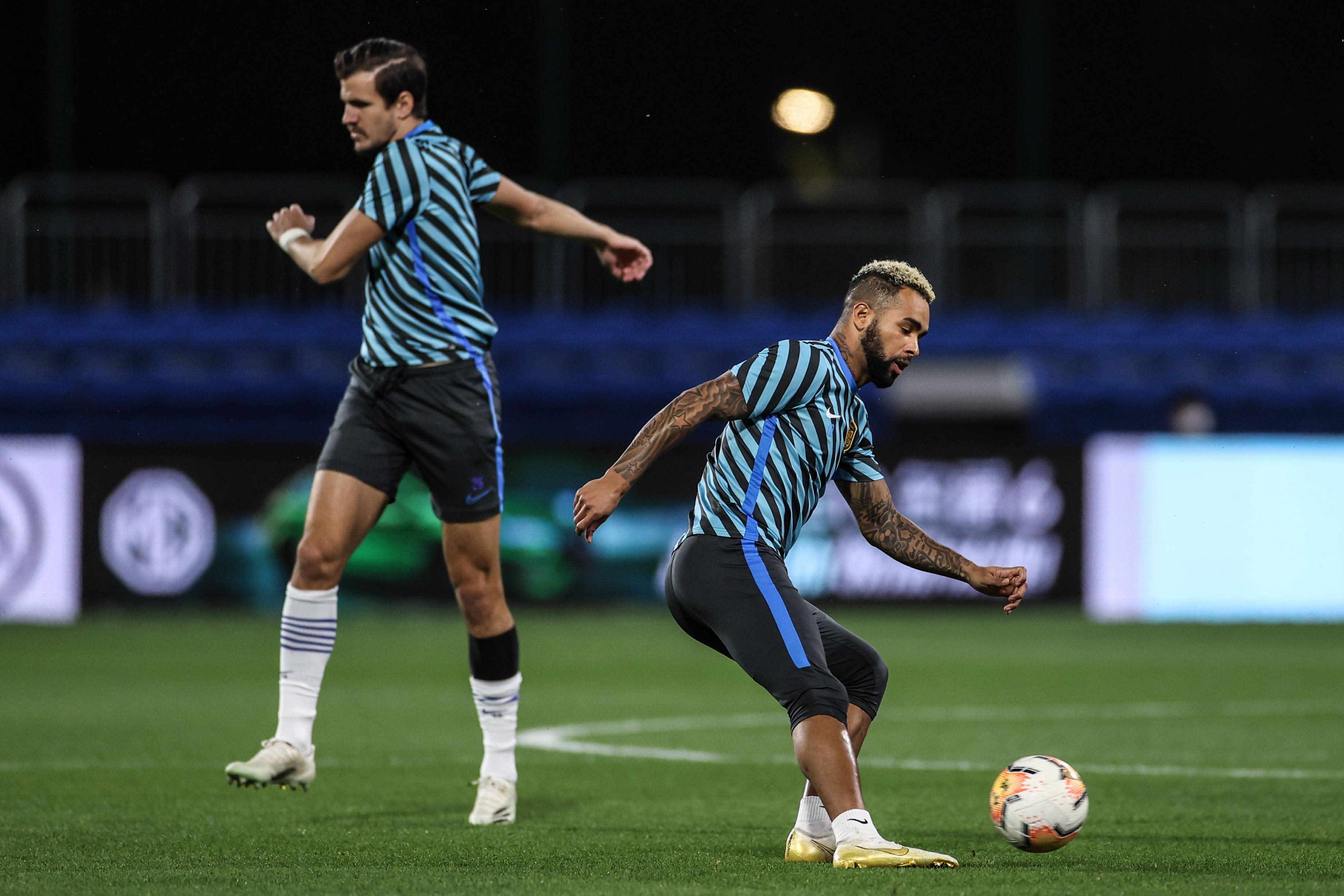 江苏苏宁主场不敌上海申花，遭遇两连败的简单介绍