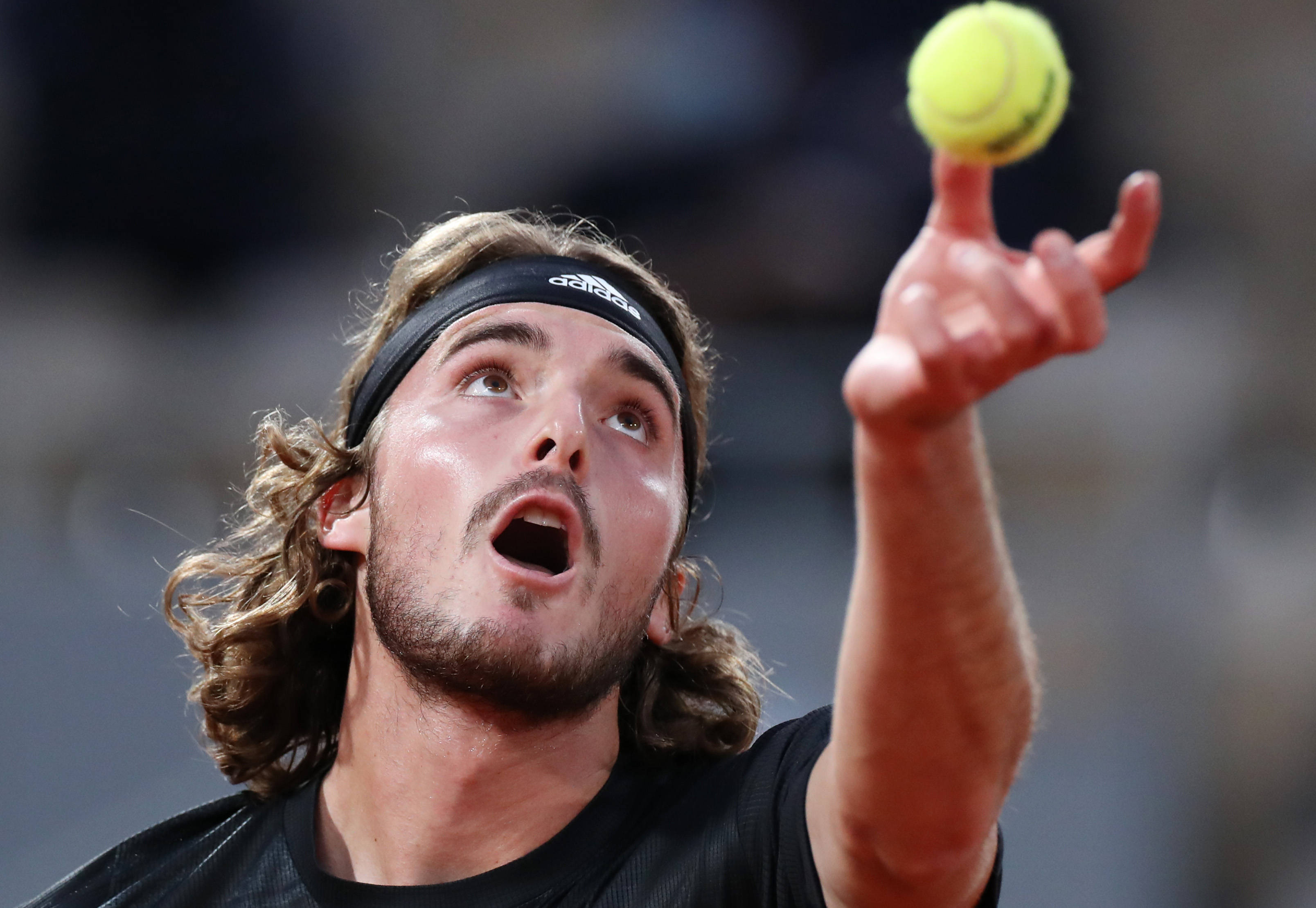 意大利网球队翻盘澳大利亚网球队,西西帕斯统治全场的简单介绍 意大利网球队翻盘澳大利亚网球队,西西帕斯统治全场的简单介绍