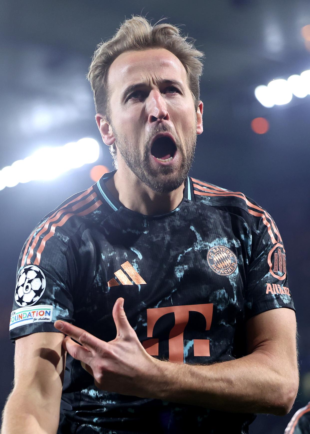 拜仁横扫土耳其,特尔施特根打破历史纪录的简单介绍 拜仁横扫土耳其,特尔施特根打破历史纪录的简单介绍